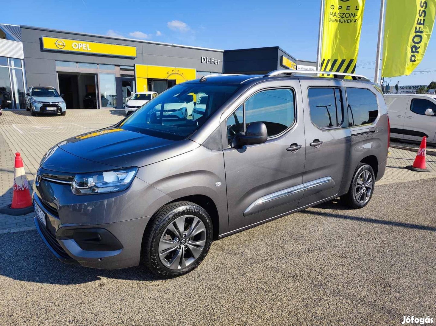 Toyota Proace City Verso 1.2T Family L1H1 [7 sz...